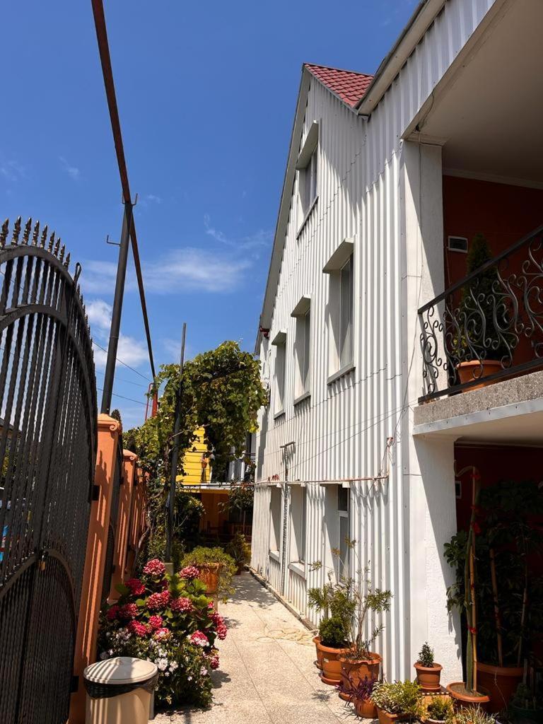 Kobuleti Guest House Chexov 24 Exterior foto